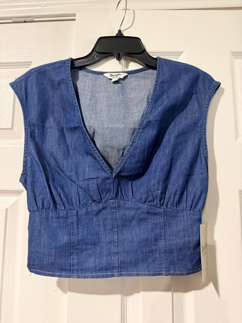 Women’s Wrangler Denim V-Neck Cap-Sleeve Crop Top